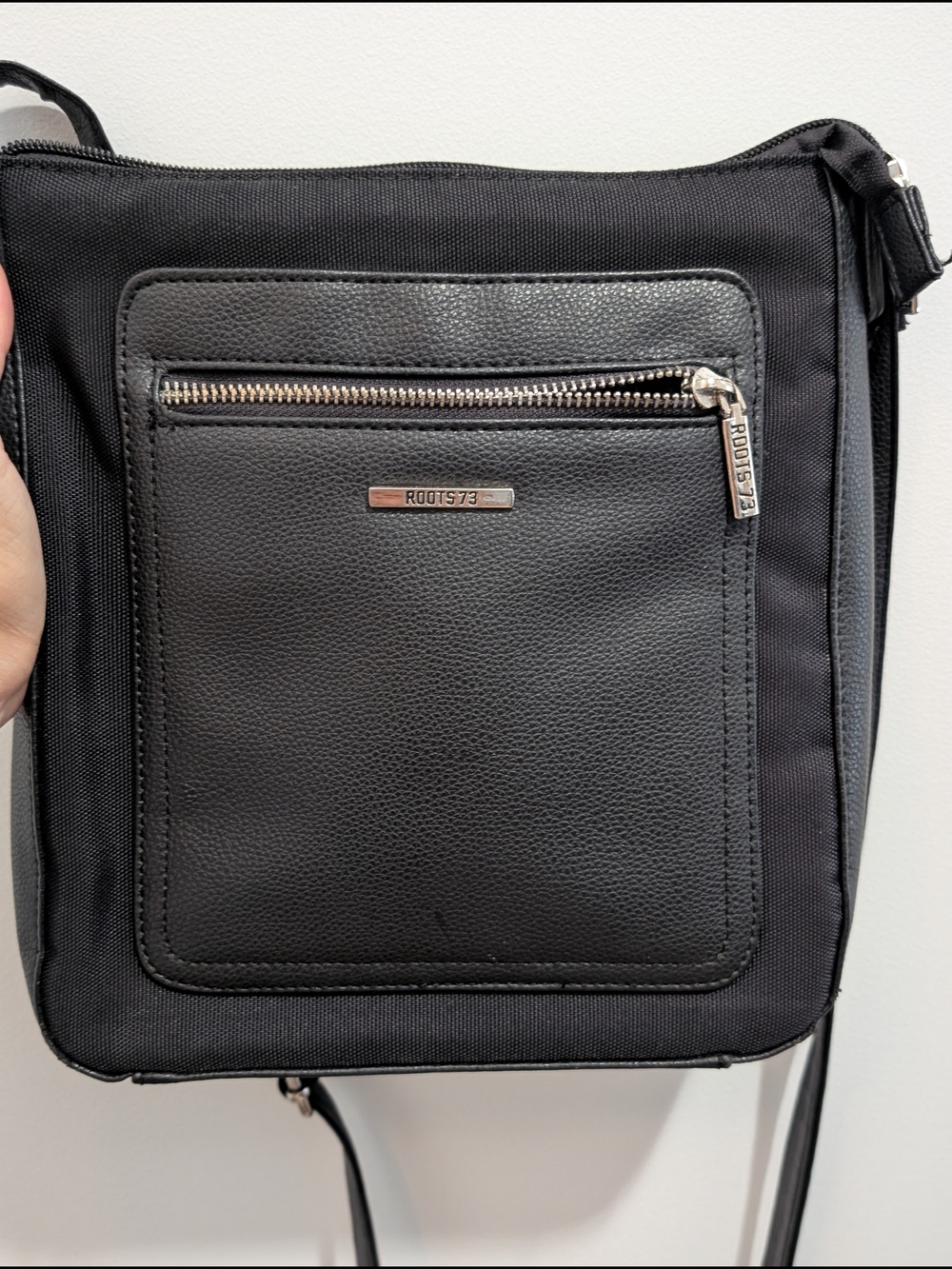 Roots Crossbody Bag In Black